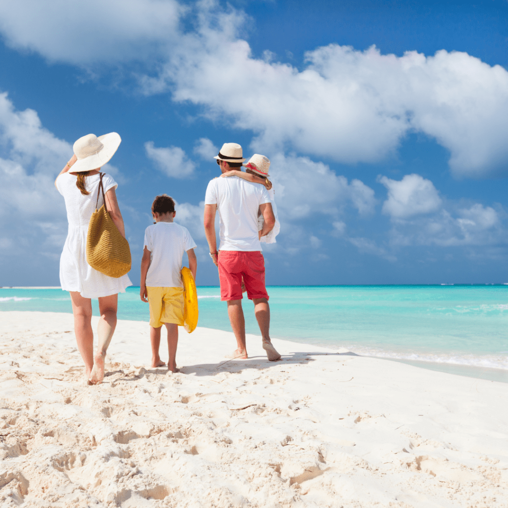 5 Family Holiday Must&nbsp;Haves!